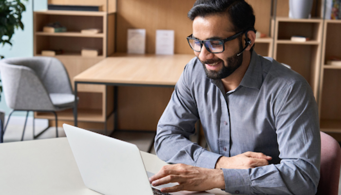 Build a Consistent Brand Voice Using a Digital Avatar – Top Tools for Startups